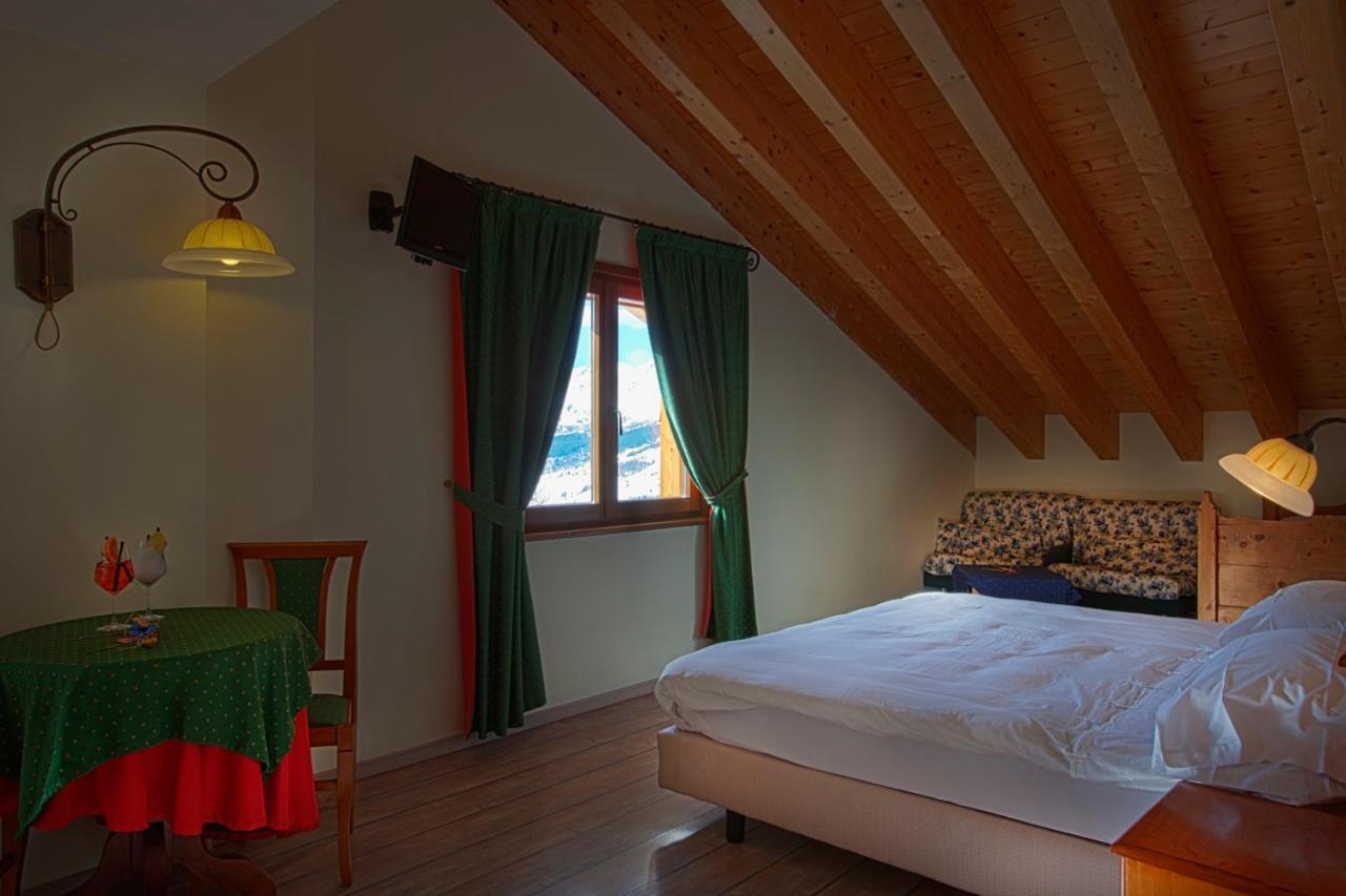 Cre Forne Hotel & Spa Champoluc Eksteriør billede